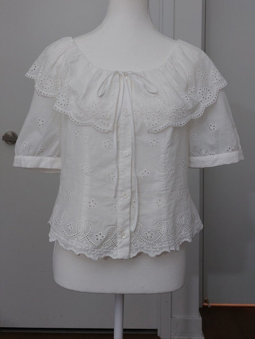 Dushu | White Eyelet Collar Blouse